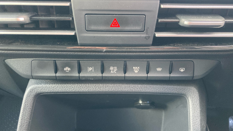 Ford Transit Connect 240 L2 Diesel 2.0 EcoBlue 122ps Limited Van Auto